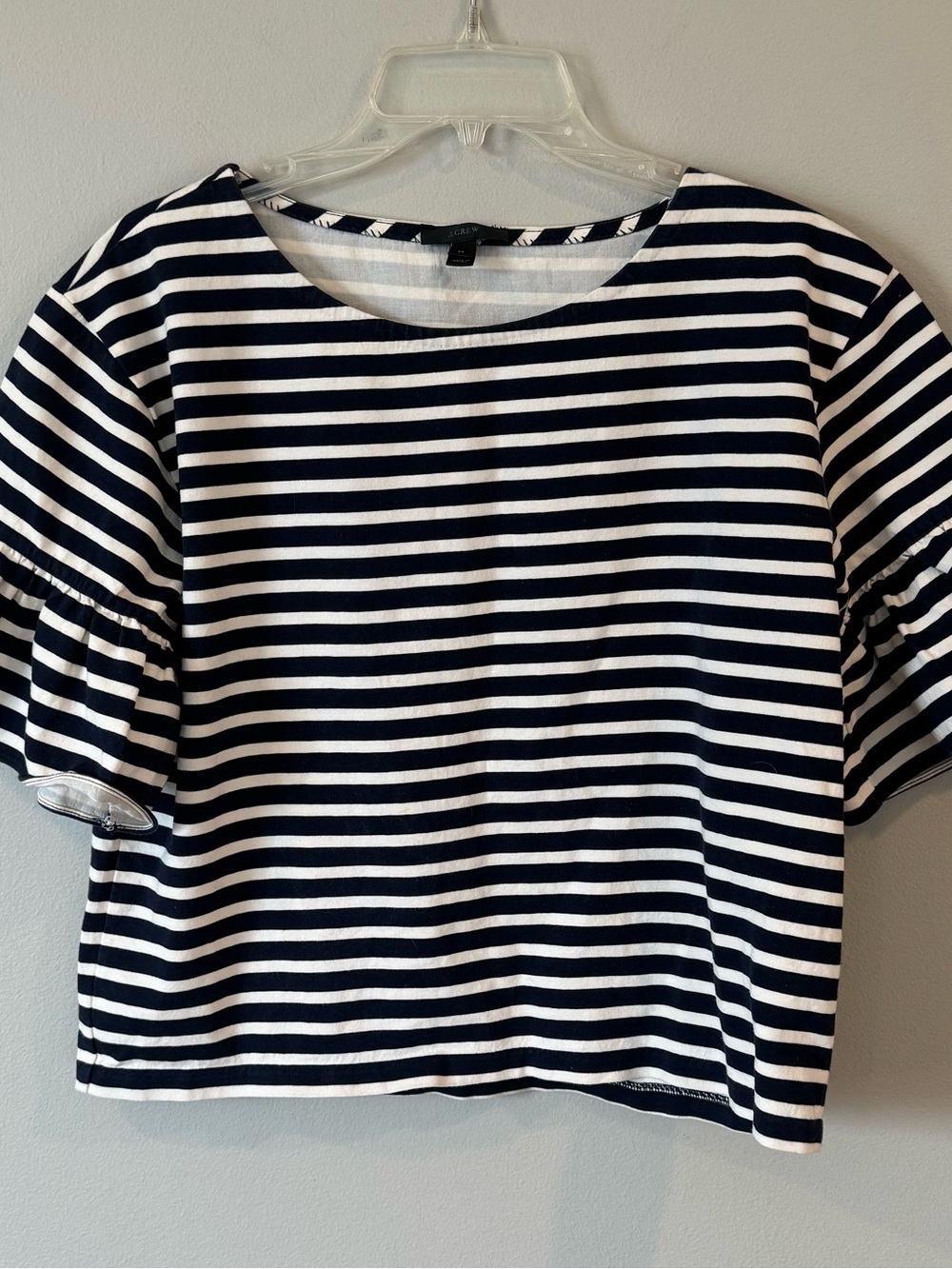 J Crew Top Womens Size Medium Black White Striped Ruffle Sleeve Cropped Preppy